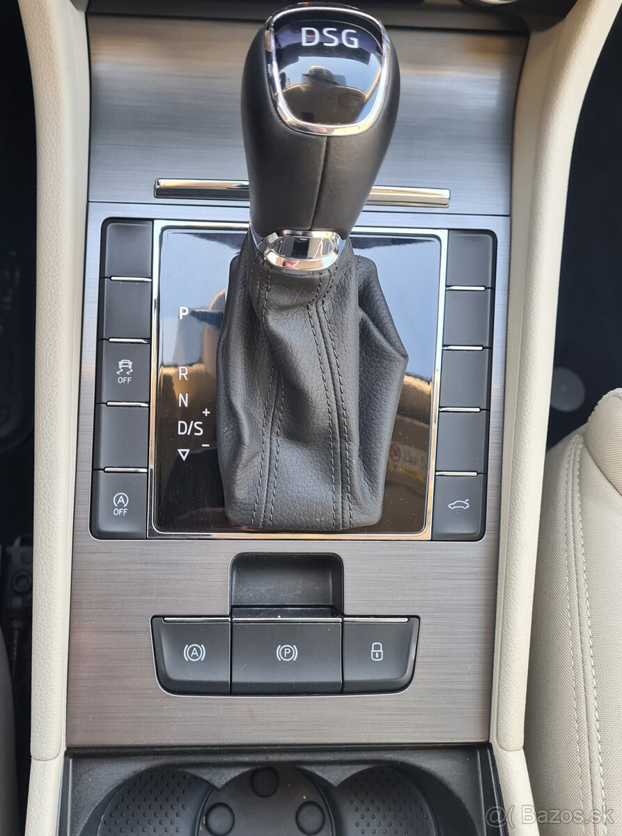 ŠKODA SUPERB 2.0 TDI SCR STYLE DSG - 20