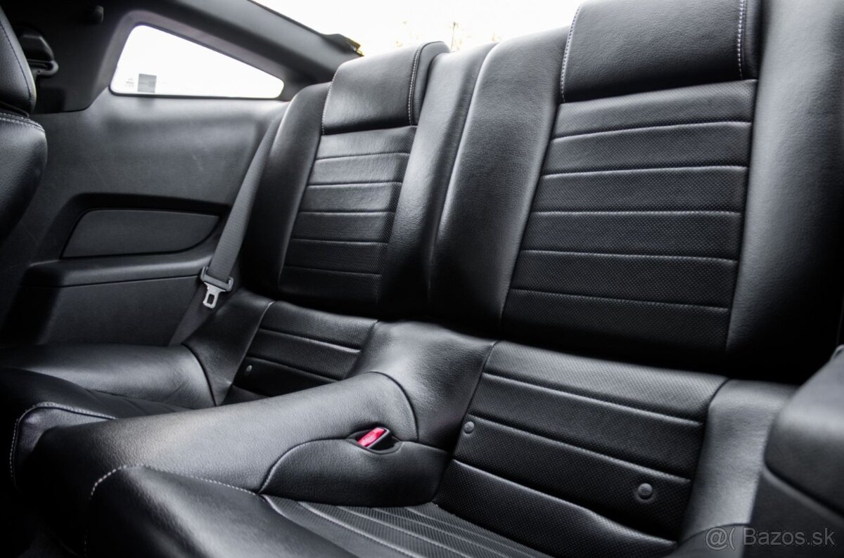 Ford Mustang 4.0L V6 - 20