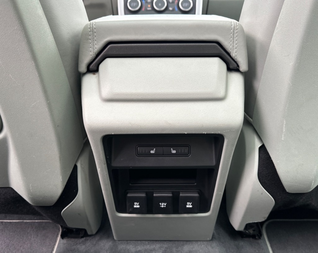 Land Rover Discovery Sport - 20