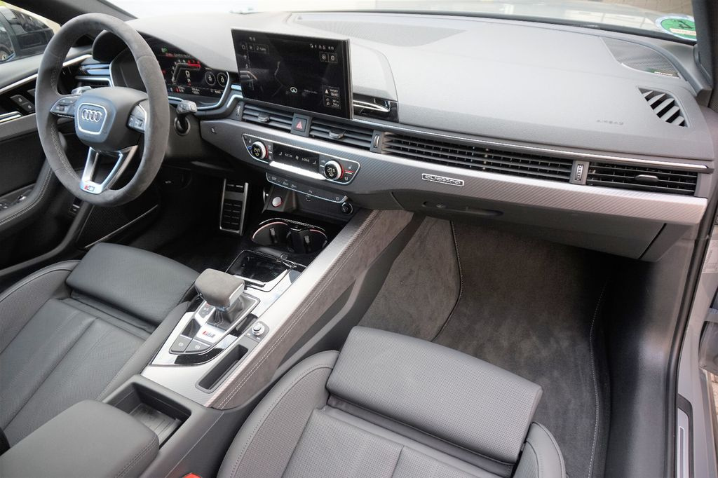 Audi RS4 r.2022 záruka Audi do 1/2027 - 20