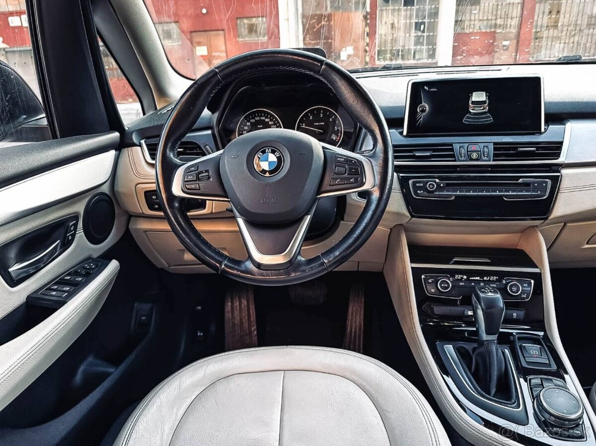 BMW Rad 2 Active Tourer 2 218d Luxury Line A/T - 20