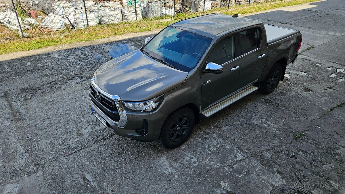 Toyota Hilux DC 2.8 I D-4D Active PLUS 4x4 A/T - 20