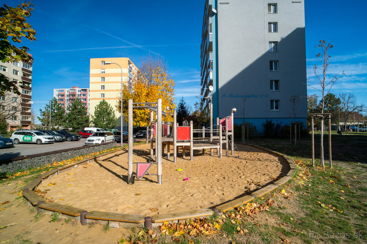 Na predaj útulný 2-izbový byt s dvomi balkónmi v Malackách - 20