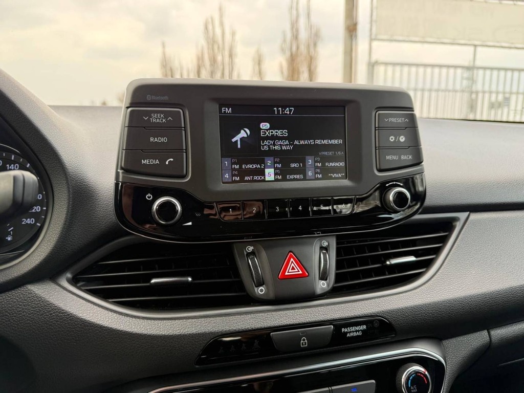 Hyundai i30 CW 1.6 CRDi 110 Comfort - 20