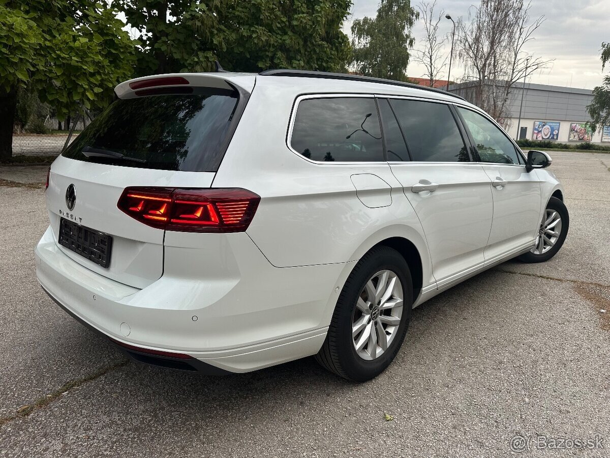 Volkswagen Passat Variant 2.0 TDI EVO Elegance DSG - 20