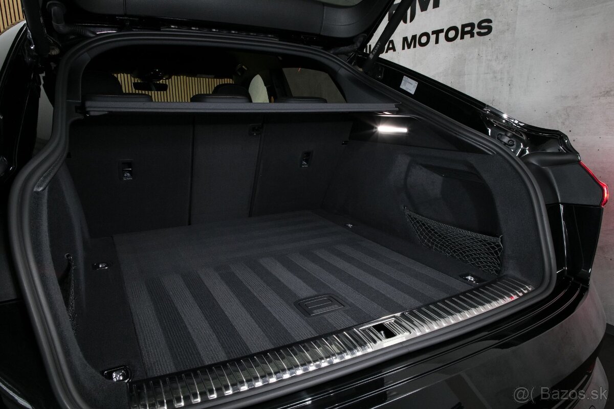 Audi e-tron 55 300kW S-Line Sportback Matrix Black Edition - 20