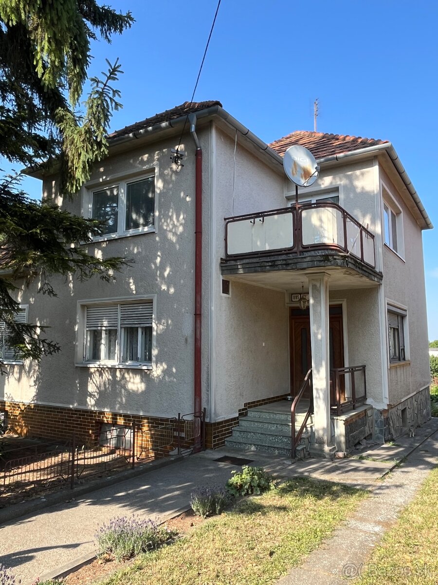 V Štúrove na predaj 5 izbový RD - 20