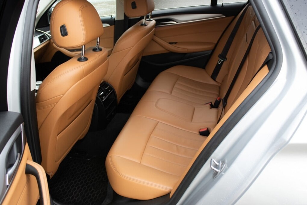 BMW 520d Touring z roku 2017 - 20