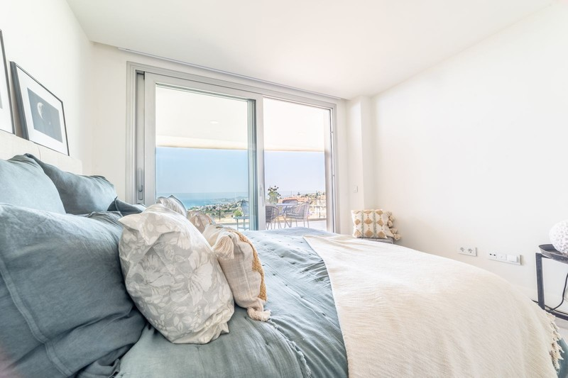 Kvalitný 3 izbový apartmán v Panoramica Higueron na pobreží - 20