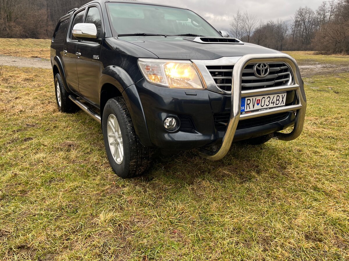 Toyota Hilux - 20