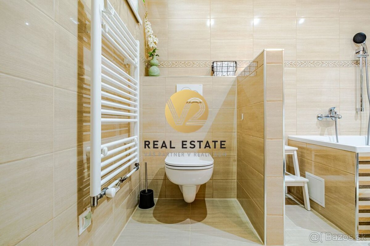 REZERVOVANÉ NA PREDAJ – Rodinný dom s krásnym pozemkom, bazé - 20