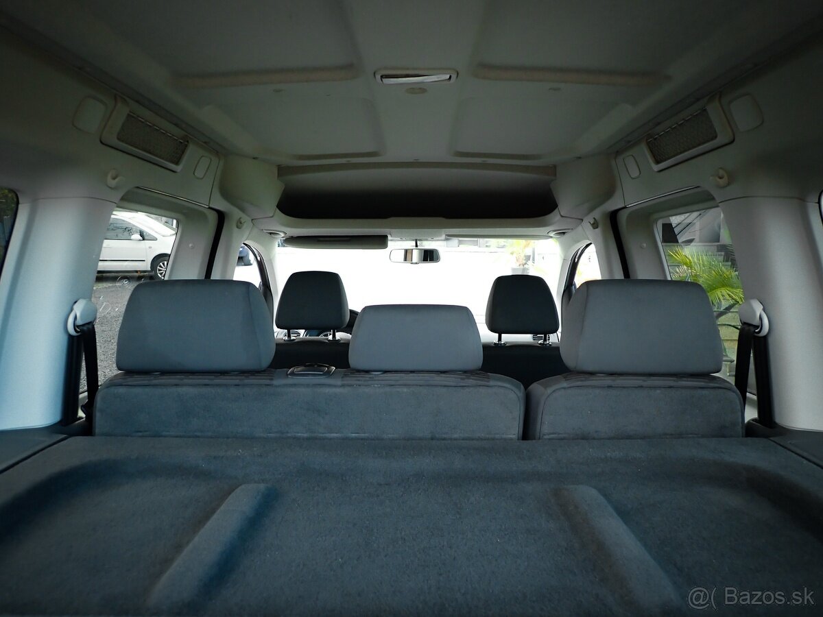 VOLKSWAGEN CADDY 2.0TDI 4x4 - 5MIEST - NAVI- VYHREV -ŤAŽNE - 20