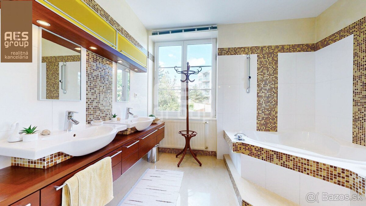 PRENÁJOM, JEDINEČNÝ 4 IZBOVÝ BYT, SMETANOVA, BRATISLAVA – ST - 20