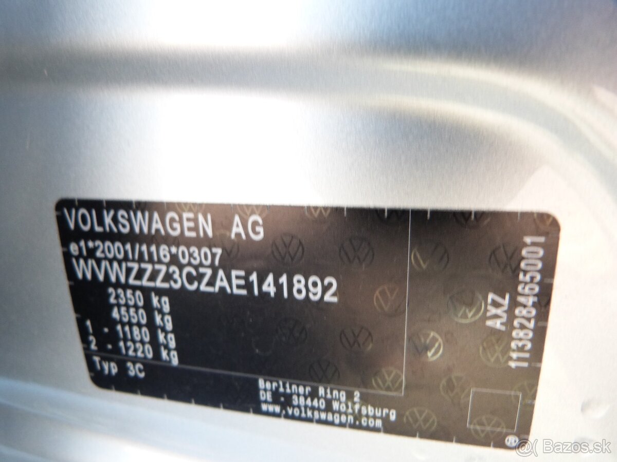 Volkswagen Passat Variant 3.2 V6 Sportline 4-Motion DSG - 20