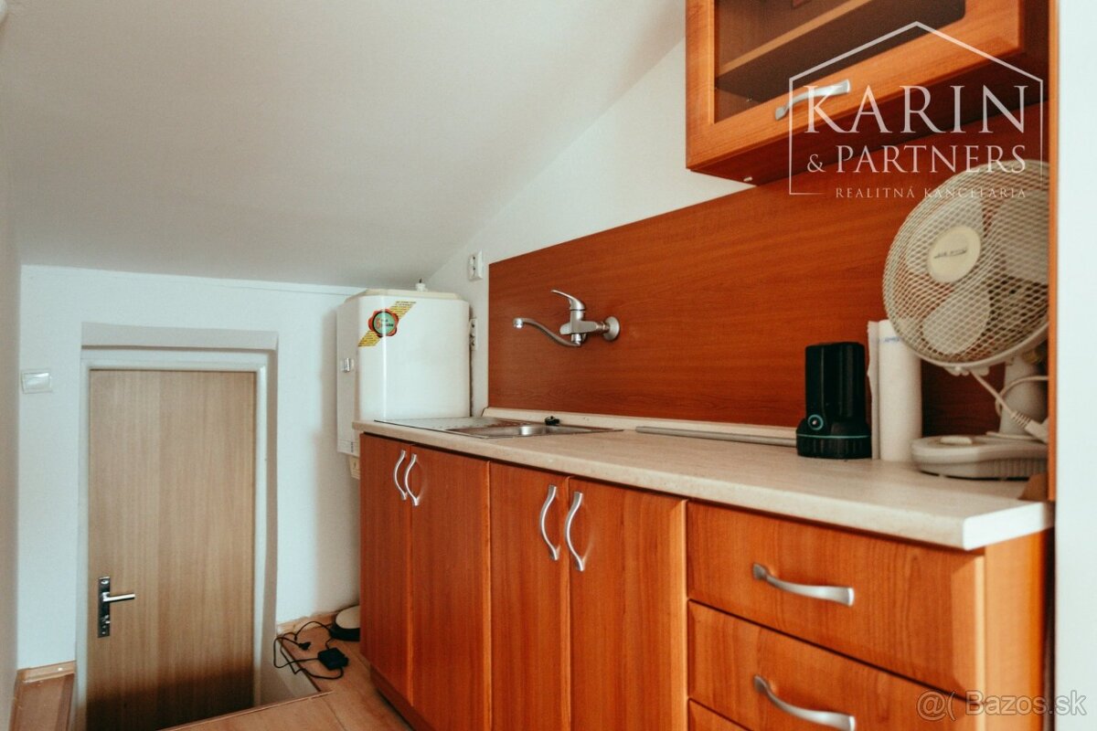 NA PREDAJ PODNIKATEĽSKÝ OBJEKT, HOLÍČ - 20