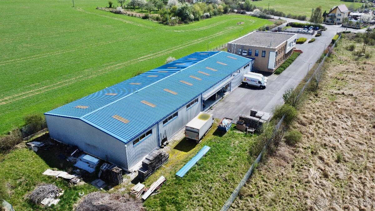 Na prenájom administratívno-skladový areál v Prievidzi - 20