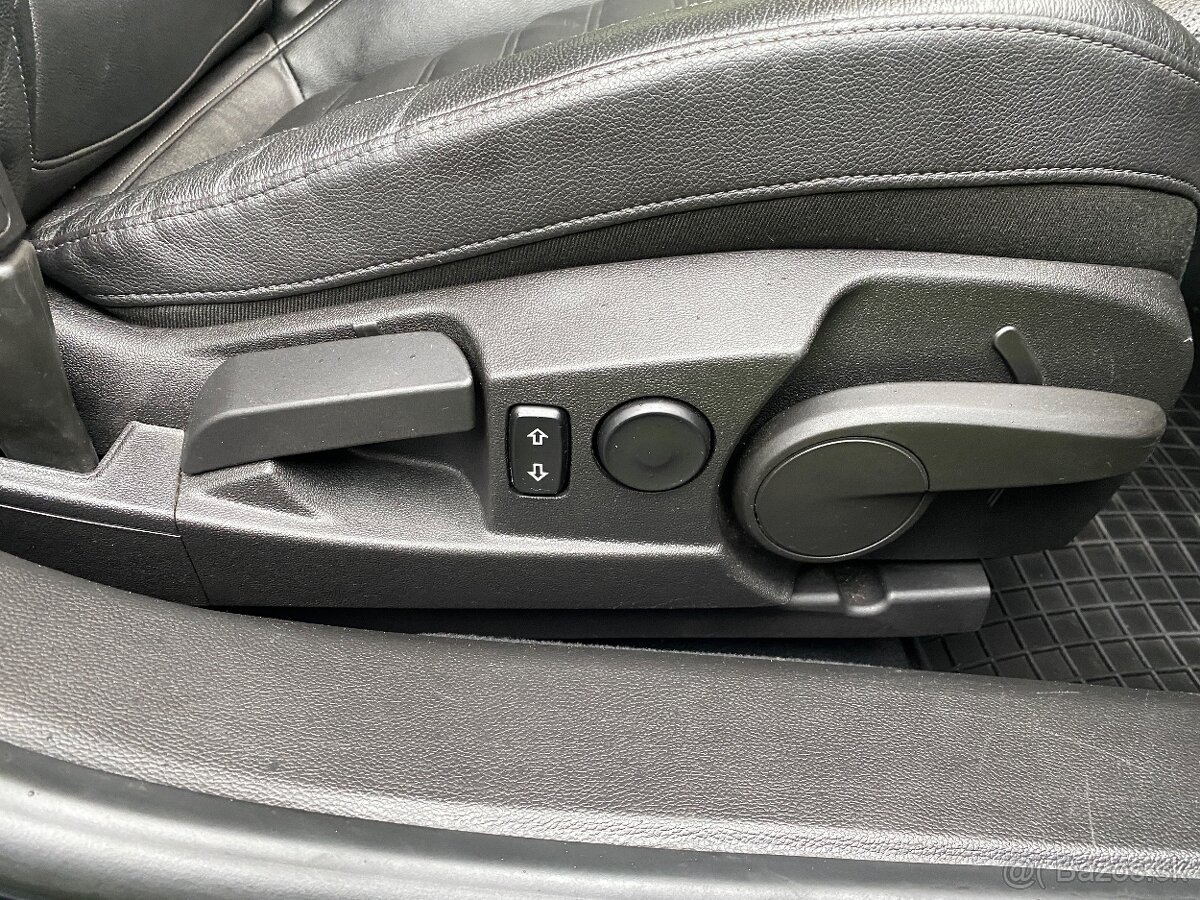 Opel Insignia Sports Tourer SW 2015 - 20