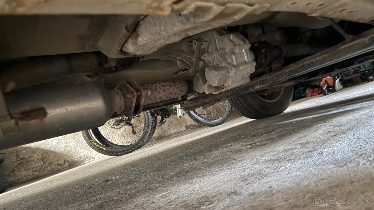 Suzuki Grand Vitara 2.4i, benzin + LPG - 20