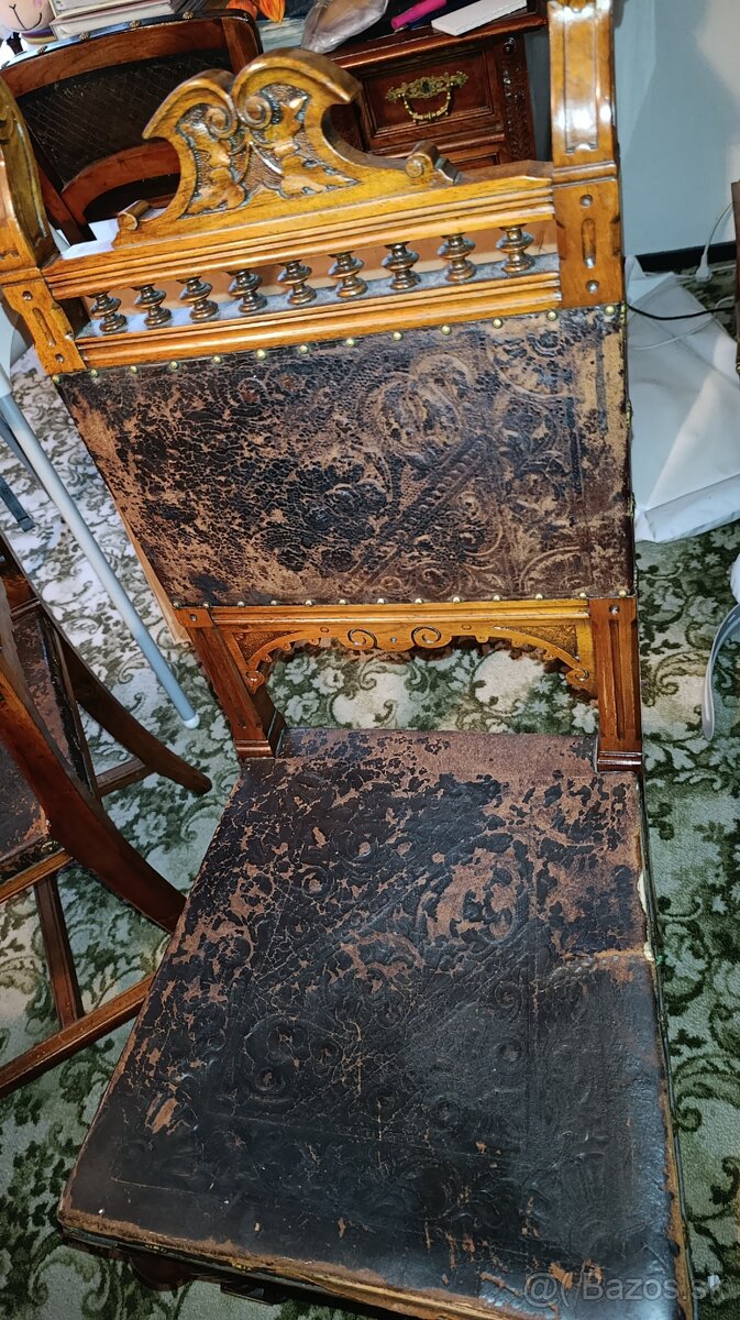 Predám starožitný jedálenský stôl - 20