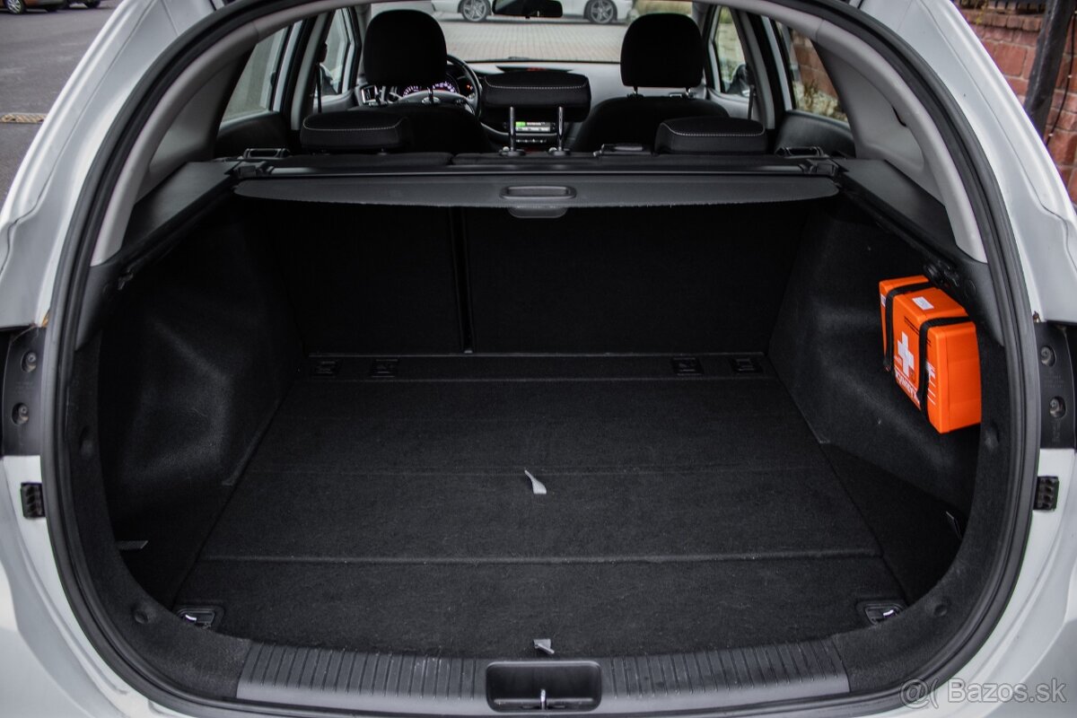 Kia Ceed SW 1.6 GDi - 20