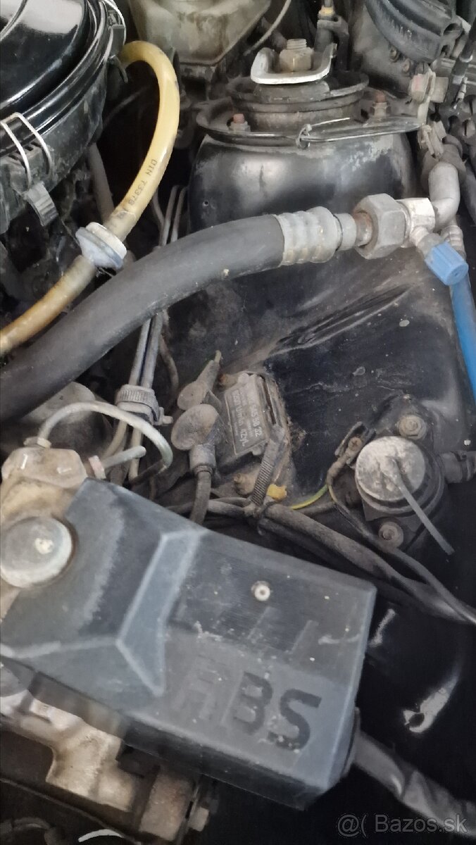 Mercedes Benz W 201 190 E - 20