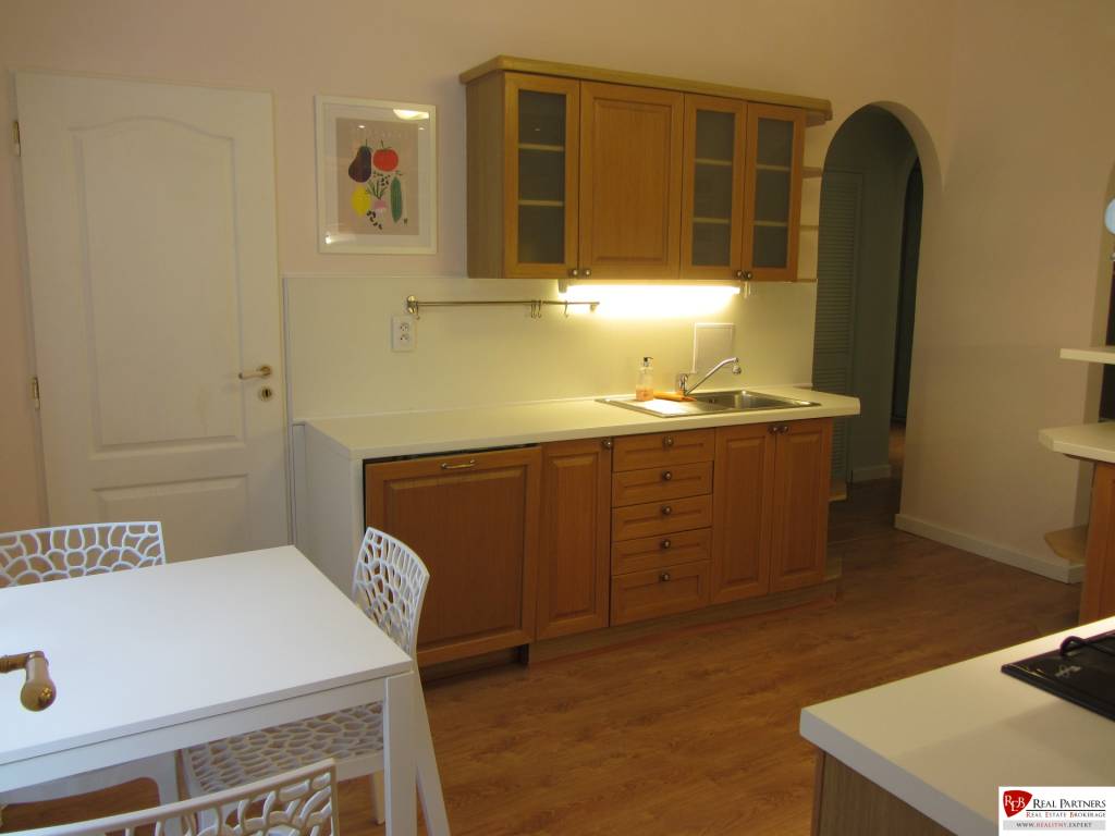 Predaj 4+1-izbový byt s 2 balkónmi v centre Bratislavy, 110m - 20