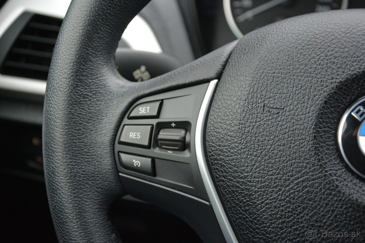 BMW rad 1 1.60 116i, SR voz, Automat,Serv.Kniha - 20