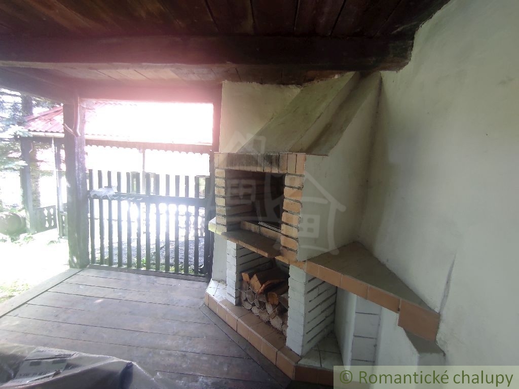 VÝRAZNE ZNÍŽENÁ CENA Kamenná chalupa na lazoch pri Ábelov - 20