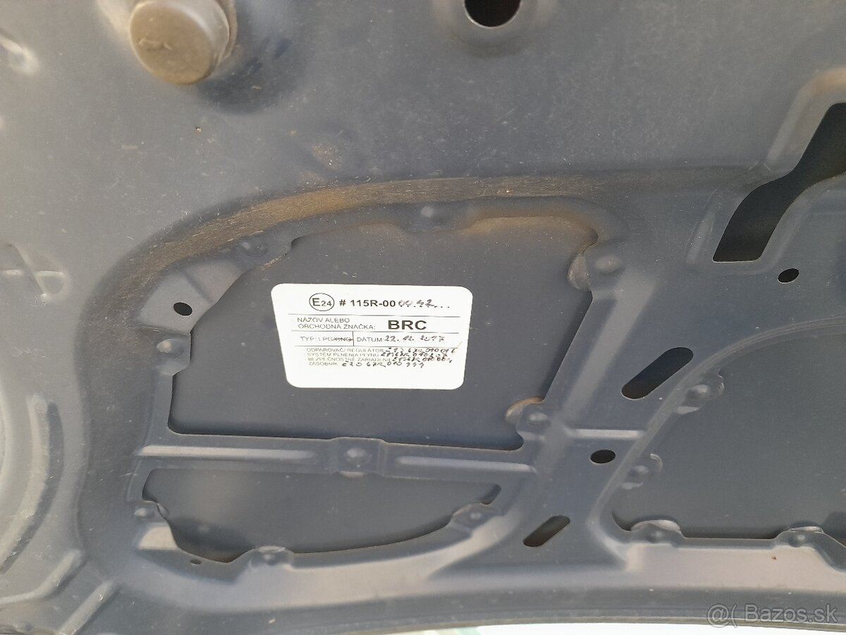 Predám Hyundai ix20 1,6 LPG DOHC CVVT 16V Style AT, 92 kW A6 - 20