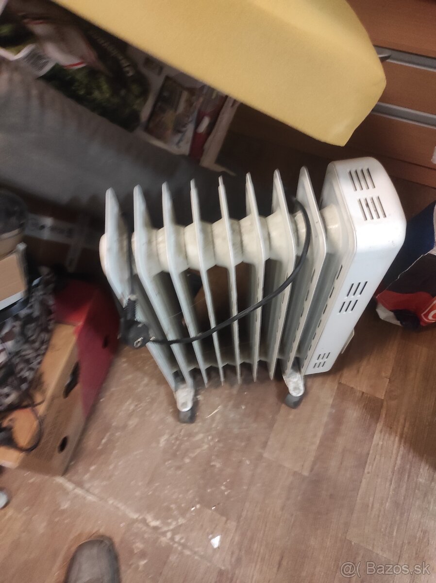 ROZPREDAVAM ELEKTRONIKU - 20