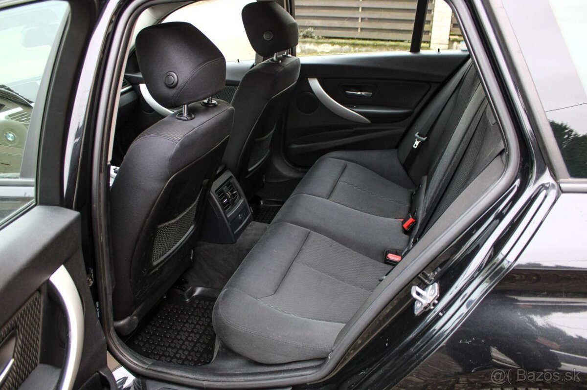 BMW Rad 3 Touring 320d A/T 135kW - 20