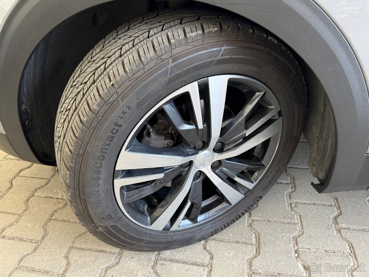 Peugeot 3008 1.2 PureTech Allure - 20