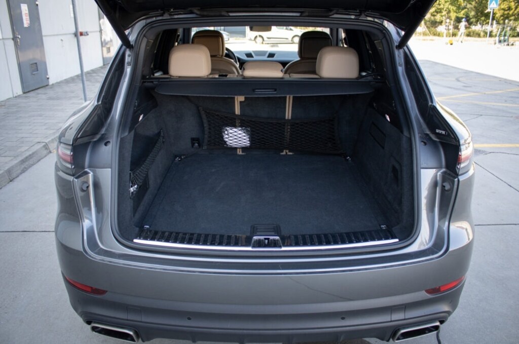 Porsche Cayenne 4x4 AT/8 - 20