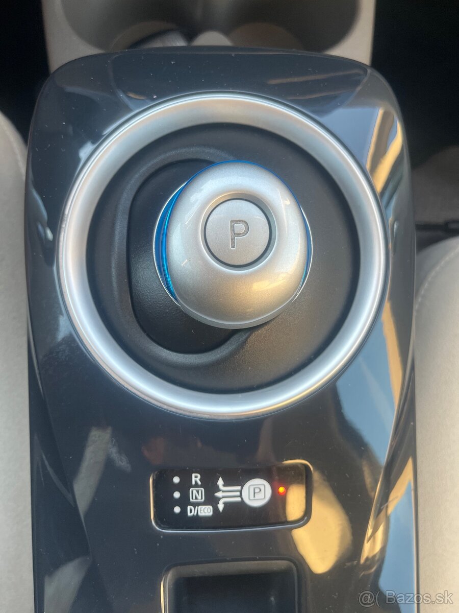 Nissan LEAF Tecna Elektro 80kw, rok 6/2013, biela perleť - 20