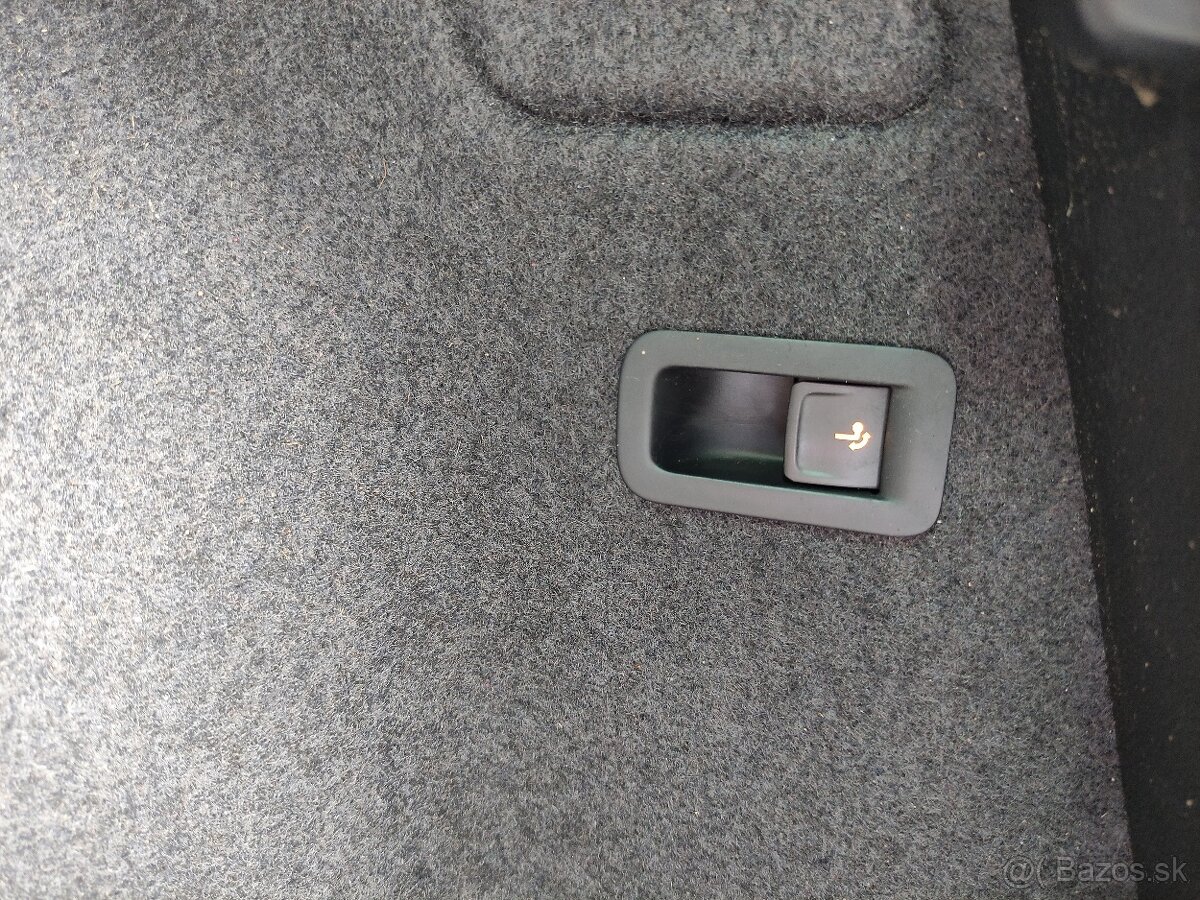 Seat Ateca DSG FR 4Drive FullLED WEBASTO BEATS KAMERA TAŽNÉ - 20