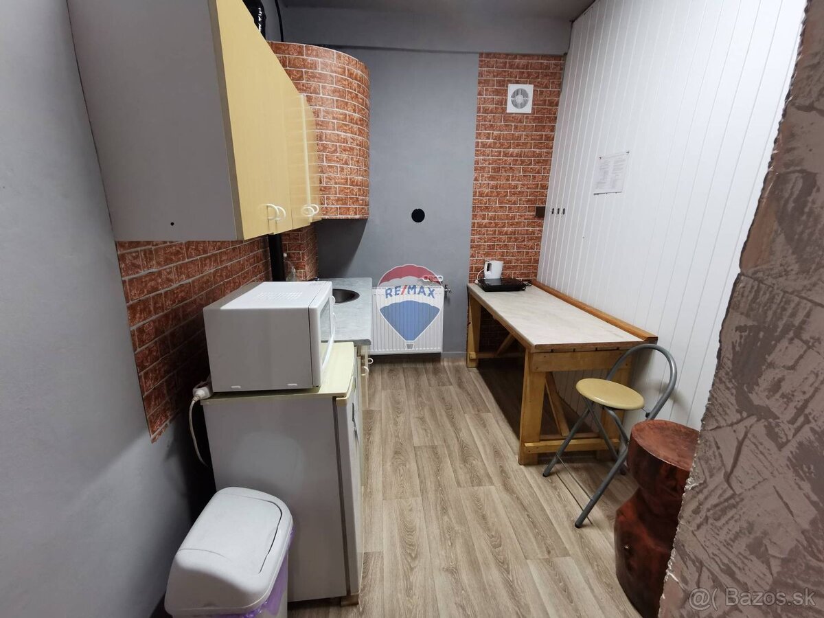 Zrekonštruovaná 2 podlažná obchodná budova, 1200m2, Dlhé nad - 20