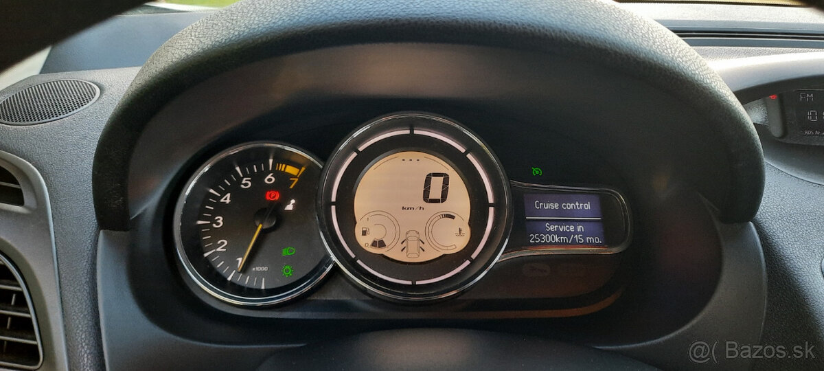 Predám Renault Fluence 1,6 benzín, ročník 2011 - 20