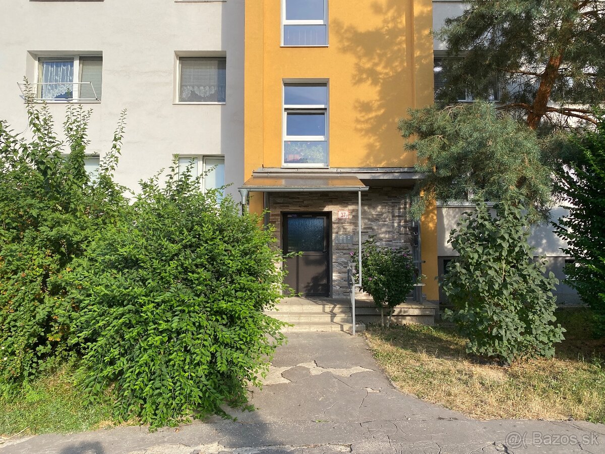 Prenájom samostatnej izby v byte v Lučenci - 20