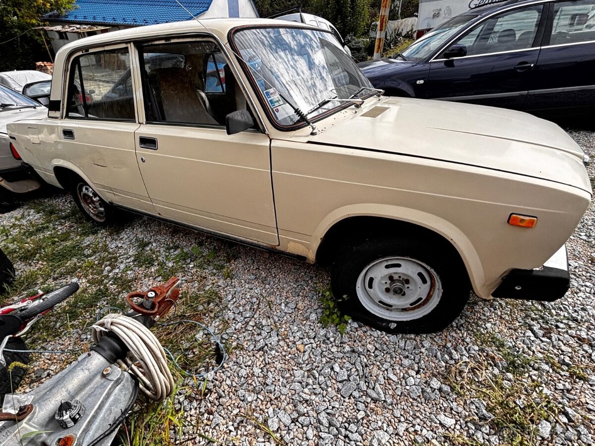 LADA 2107 - 20