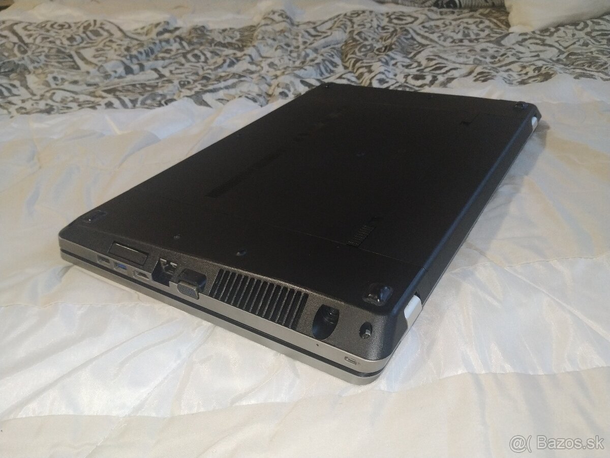 HP ProBook. Intel - i5. 8 GB. 17,3"HD+.640 GB. - 20