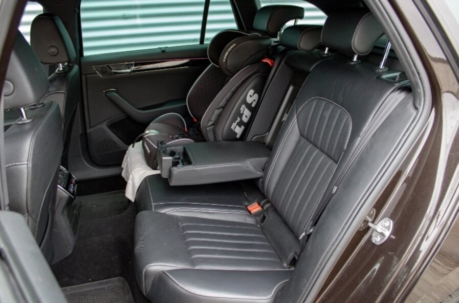 Škoda Superb Combi L&K 2.0 TSI 140 kW DSG - 20