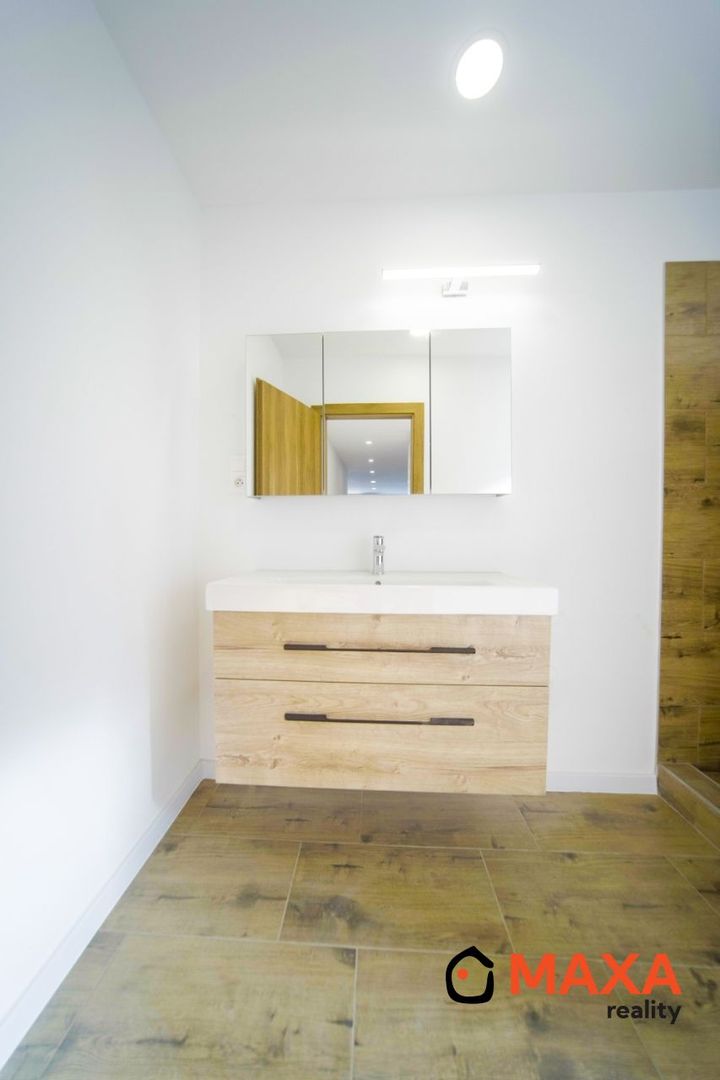 Veľkometrážny 3- izbový byt s terasou, Prievidza - 20