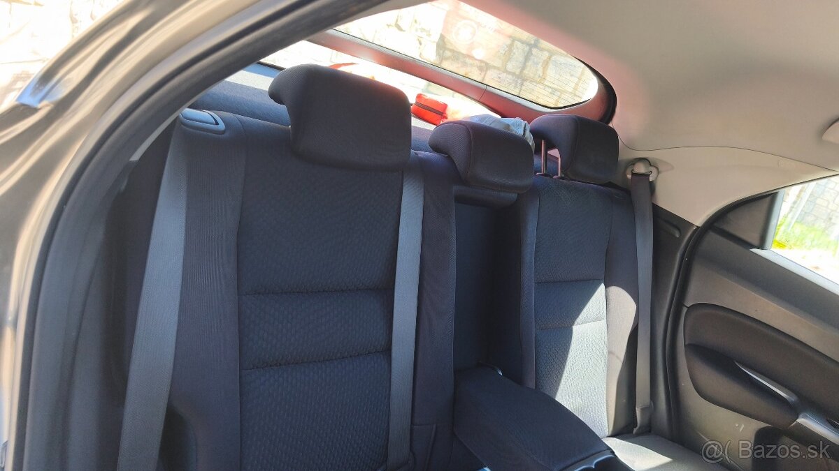 Honda Civic 8g 1.4 73kw - 20