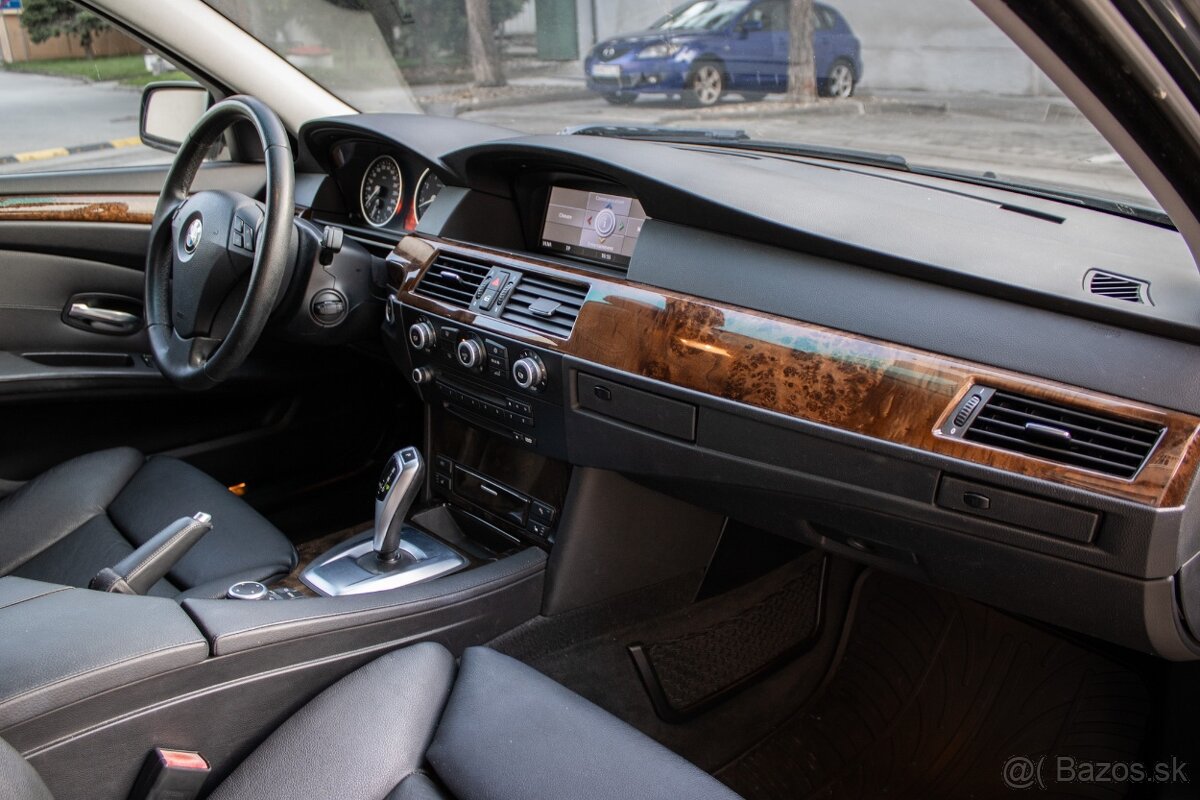 BMW Rad 5 530 i A/T - 20