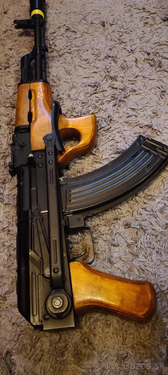 AKMSU, drevo, oceľ, Cyma Standard, CM.048SU - 20