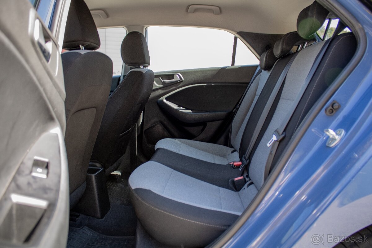 Hyundai i20 1.4i 16V Comfort - 20