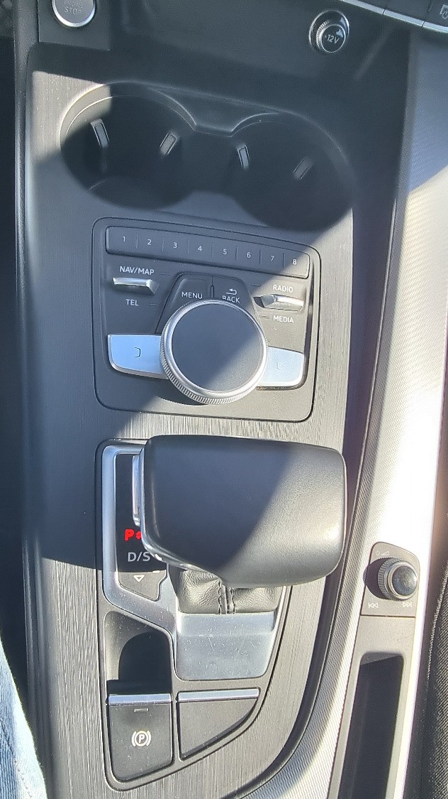 Audi A4 Avant 2,0TDI 110kw, S-line, AT/7 - 20