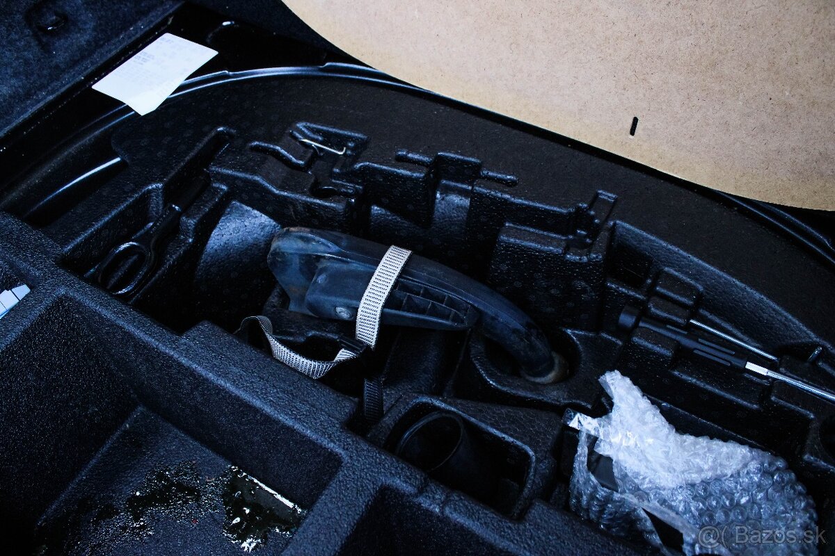 Škoda Octavia Combi 1.6 TDI CR DPF Elegance - 20