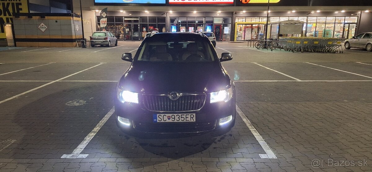 ŠKODA SUPERB COMBI II 2.0 TDI 103KW/140k 2010 premium audio - 20