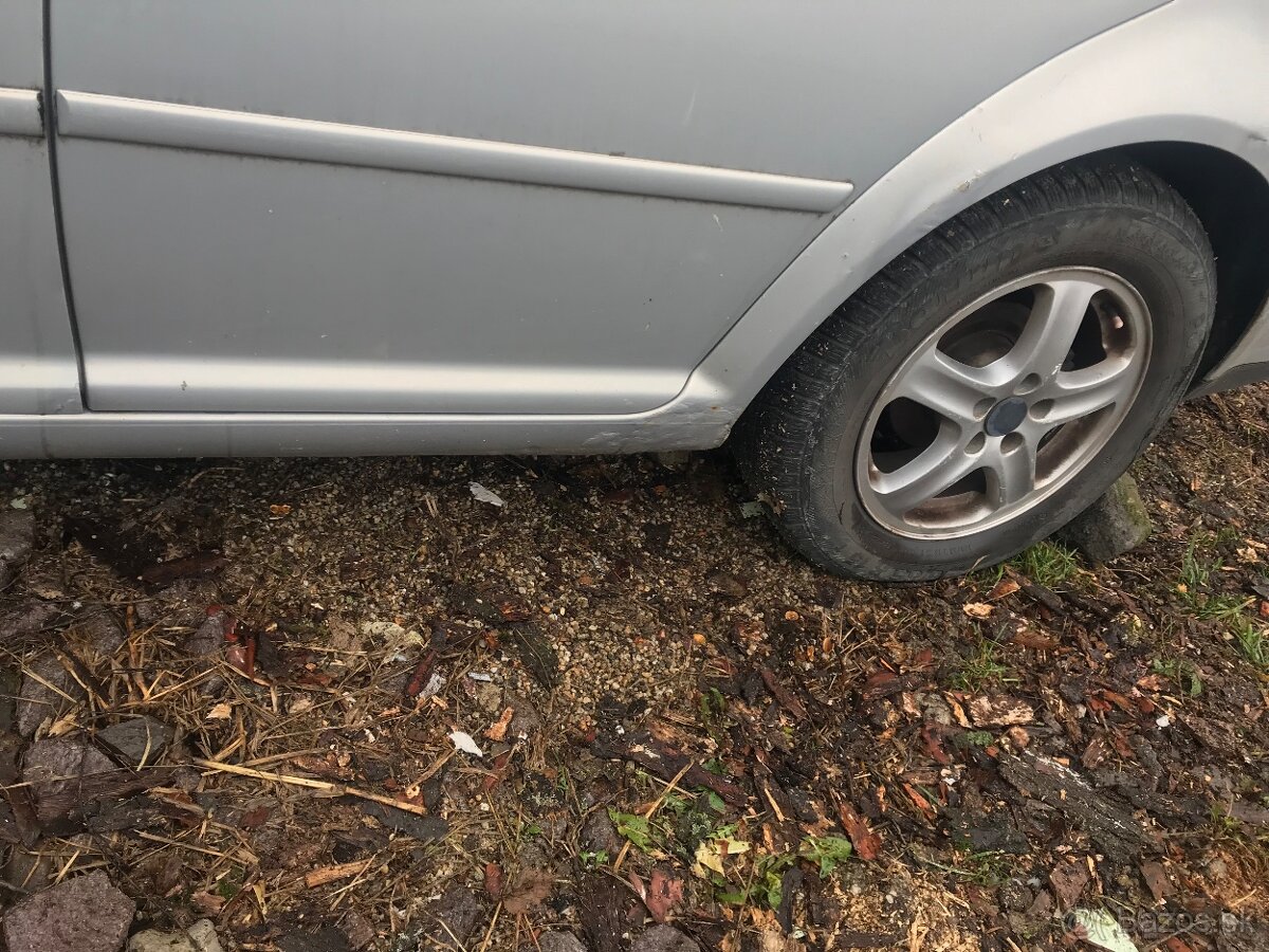 W Bora 1.9tdi 85kw 6q na diely v celku - 20